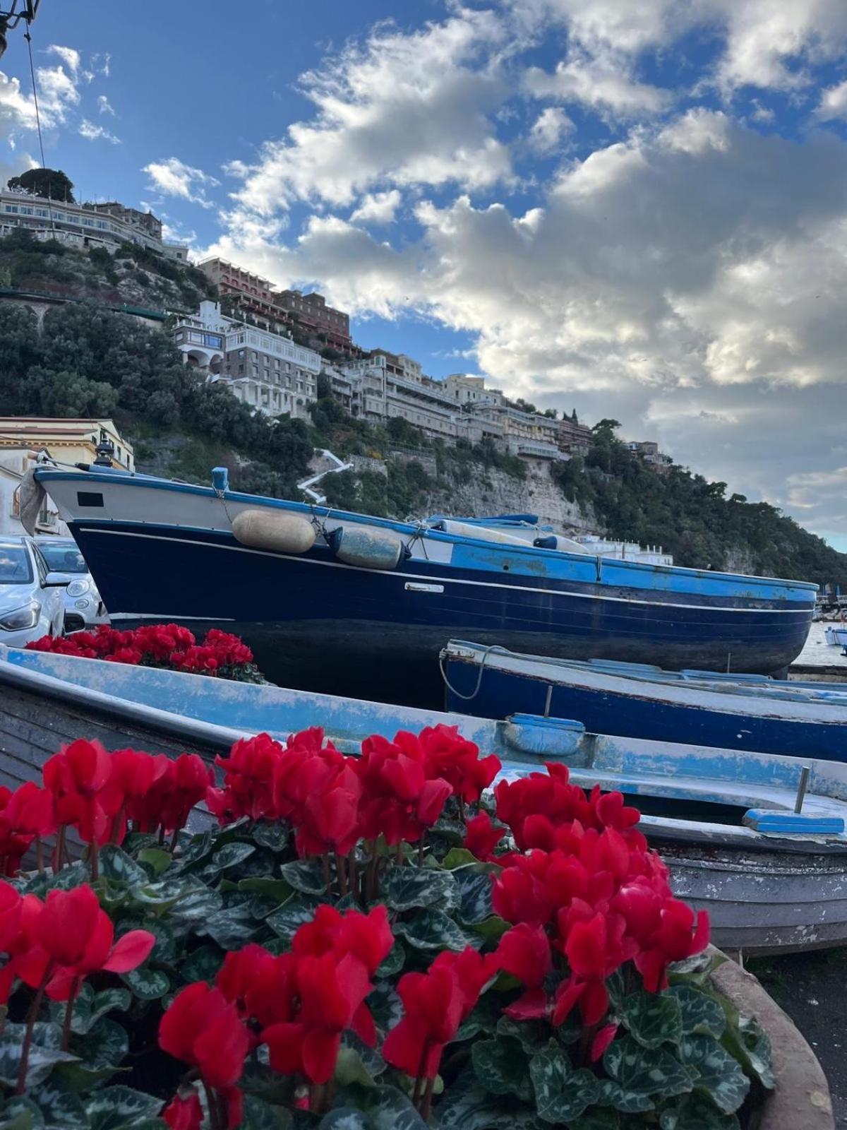 La Dimora Di Cornelia Aparthotel Sorrento Eksteriør bilde
